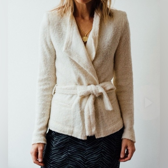 IRO Iquitos Boucle Jacket in White, Size 42/8 - Picture 5 of 12